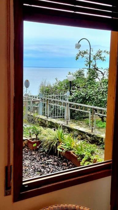 Casa Con Giardino: Varazze Luaran gambar