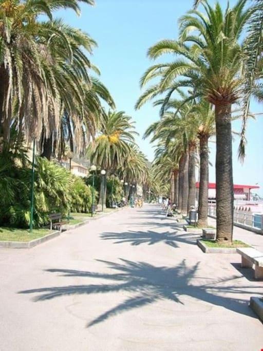 Casa Con Giardino: Varazze Luaran gambar