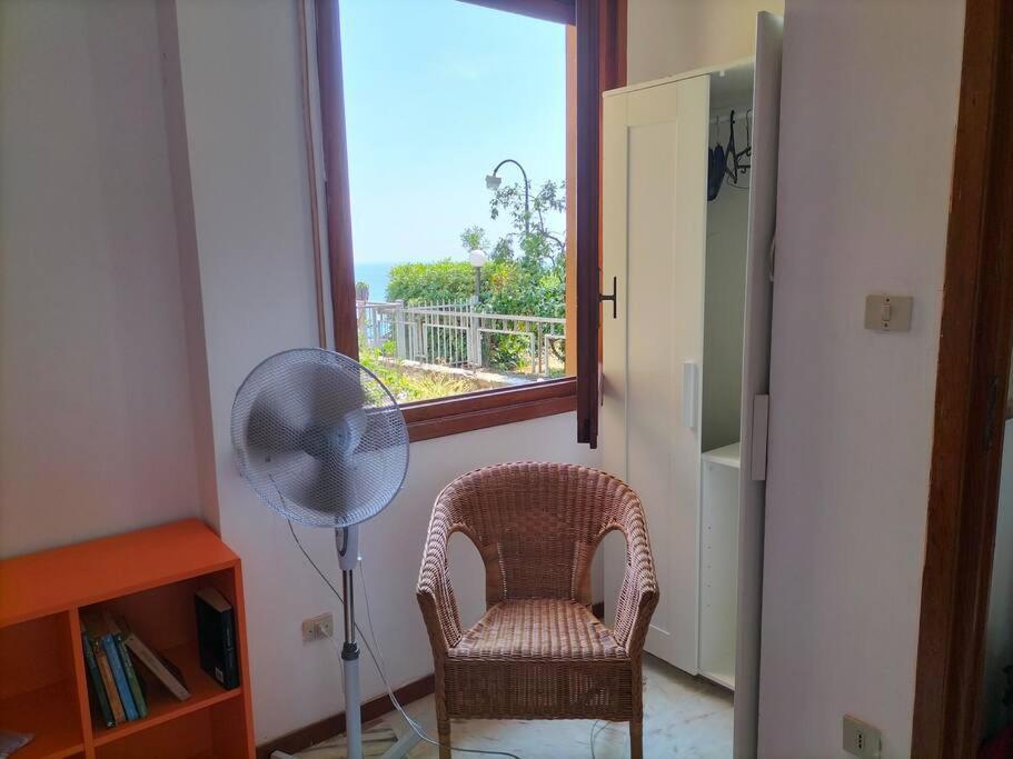 Casa Con Giardino: Varazze Luaran gambar