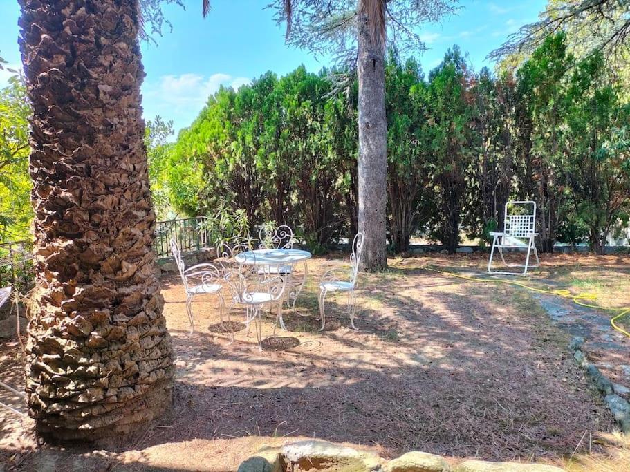 Casa Con Giardino: Varazze Luaran gambar