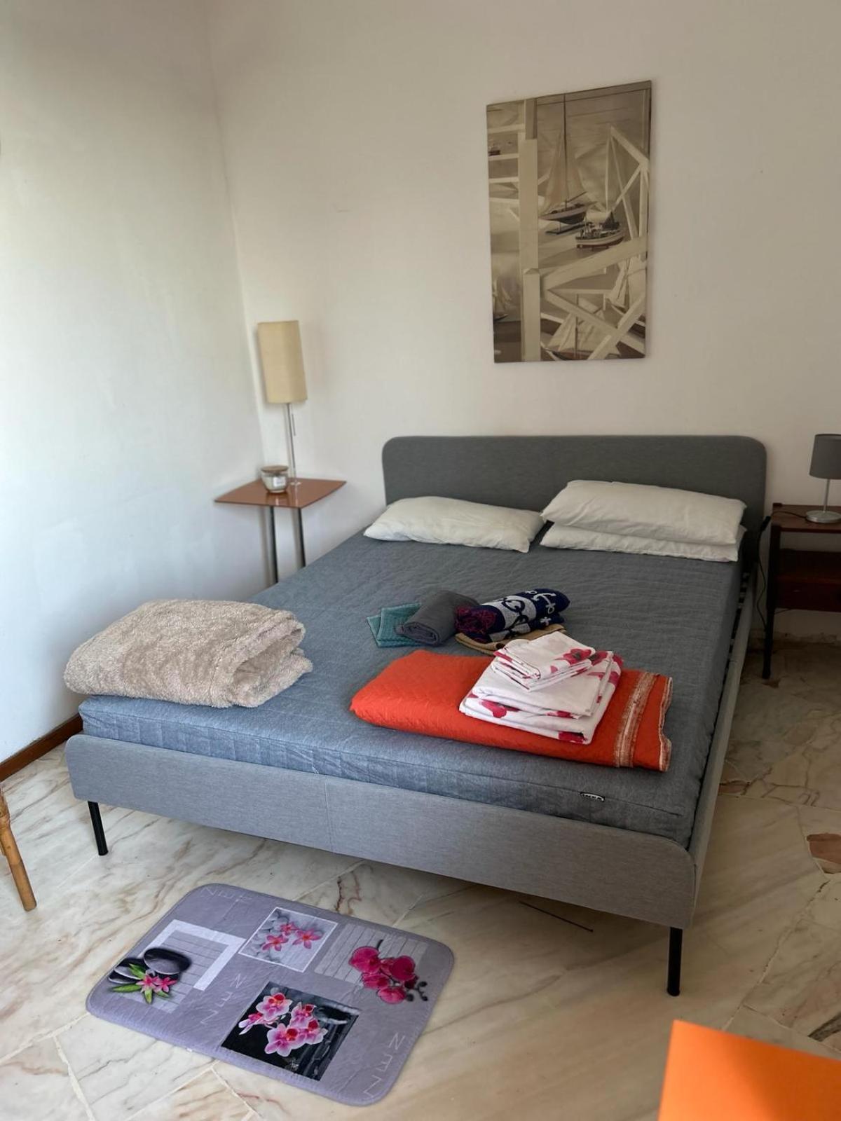 Casa Con Giardino: Varazze Luaran gambar